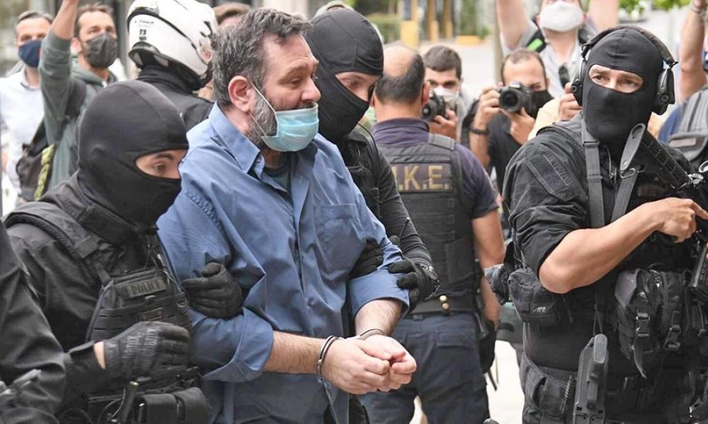 Λαγός: Θα μοιραστεί το ίδιο κελί με τον πυρηνάρχη του Περάματος της ΧΑ